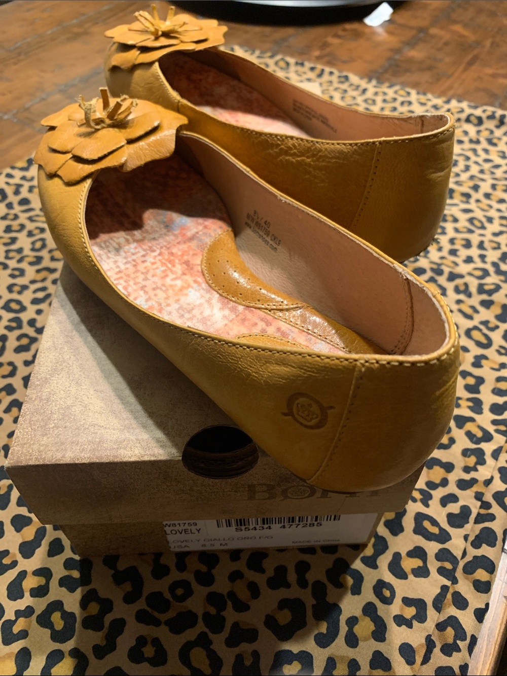 Born Comfort Floral Leather Ballet Flat - Mustard Size 8.5